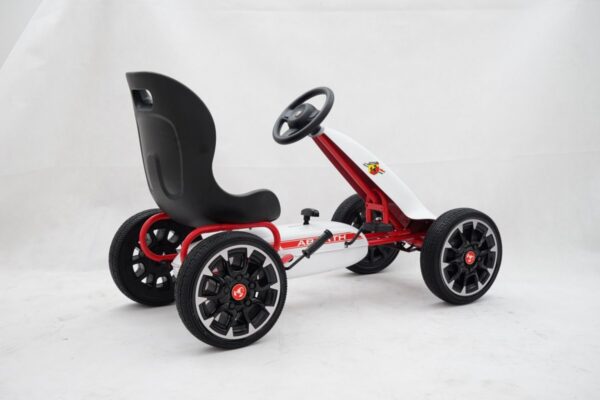 Kart cu pedale pentru copii Fiat 500 ABARTH (9388) Alb