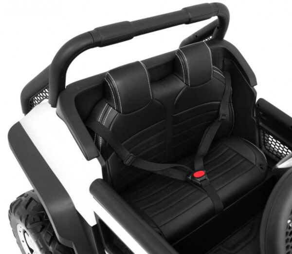 Masinuta electrica pentru copii Mercedes Benz UNIMOG XXL 4×4, Alb